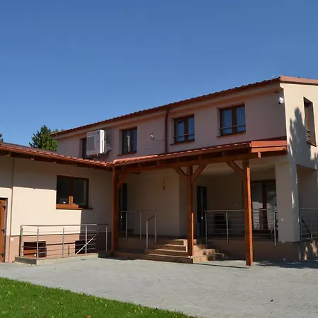 Pod Vrsatcom Πανσιόν